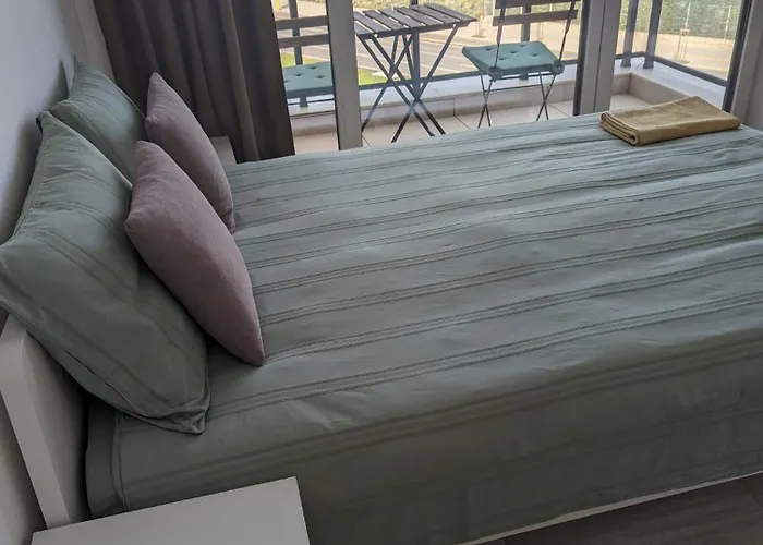 Reina Apartment- Next To Zoo And Close To Mall Paradise Apartmán Sofie