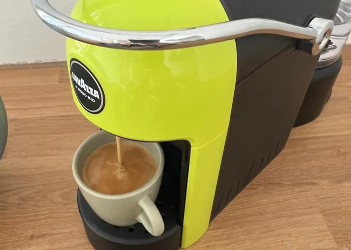 Reina Apartment- Next To Zoo And Close To Mall Paradise Sofie