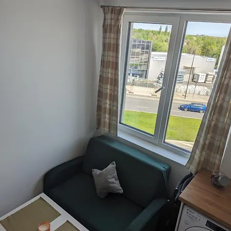 Reina Apartment- Next To Zoo And Close To Mall Paradise