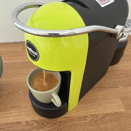 Reina Apartment- Next To Zoo And Close To Mall Paradise София