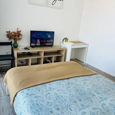 Reina Apartment- Next To Zoo And Close To Mall Paradise