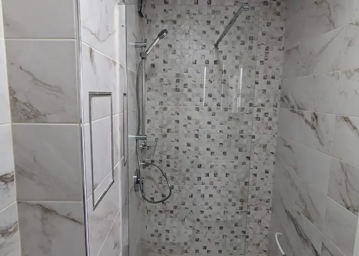 Reina Apartment- Next To Zoo And Close To Mall Paradise Lejlighed *