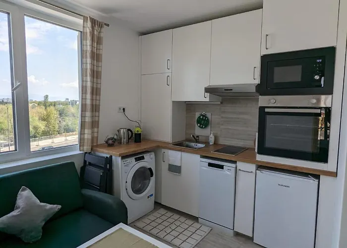 Reina Apartment- Next To Zoo And Close To Mall Paradise * Sofia